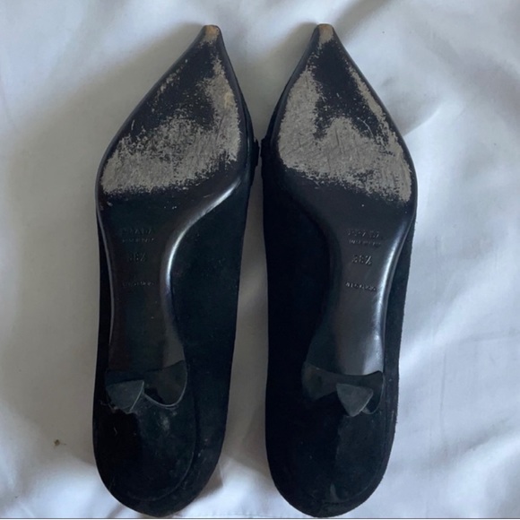 PRADA Suede Chain-Link Accents Pumps. Size 8.5. Price Firm. - Picture 6 of 9